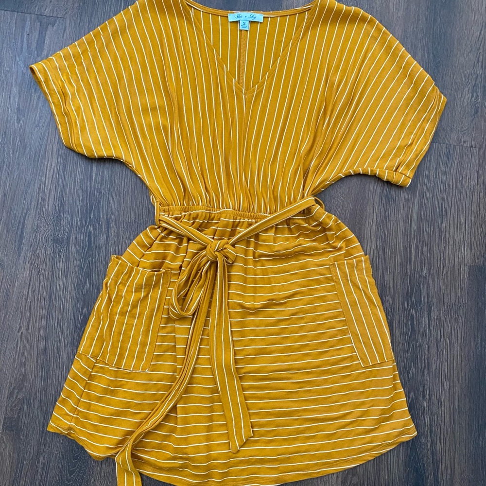Mini dress - Picture 1 of 1
